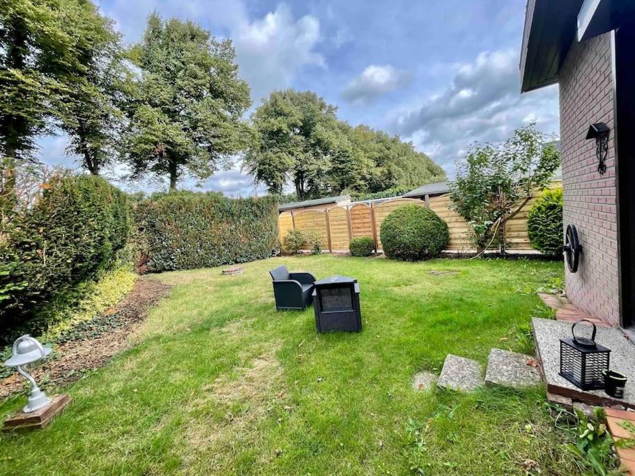 Studioappartement Mit Privatgarten In Ruhiger Wohnsiedlung Neumünster Exteriér fotografie